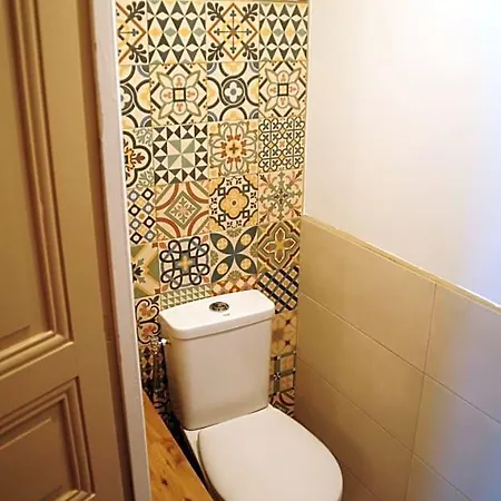 Bed and Breakfast Loustalneou 3*