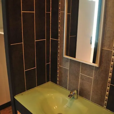 Loustalneou Bed and Breakfast 3*