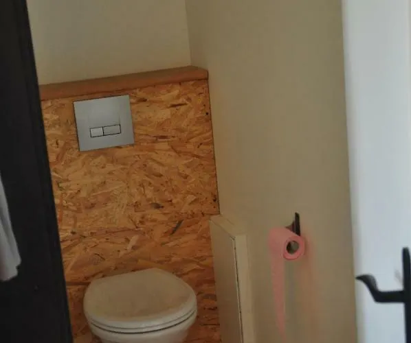 Bed and Breakfast Loustalneou 3*