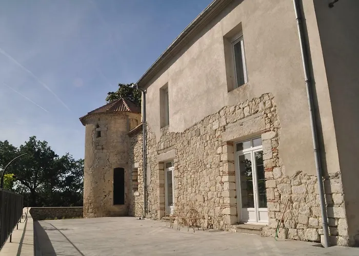 Bed and Breakfast Loustalneou 3*