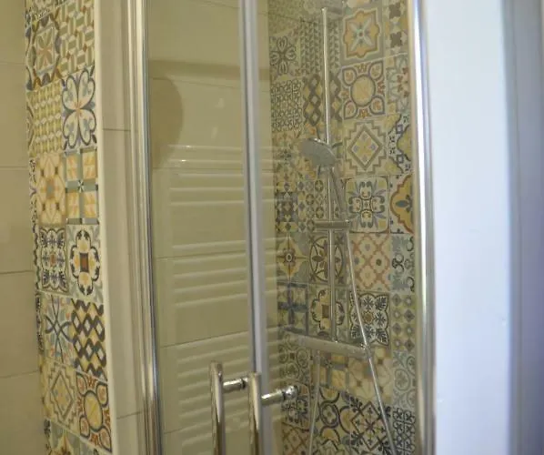 Loustalneou Bed and Breakfast